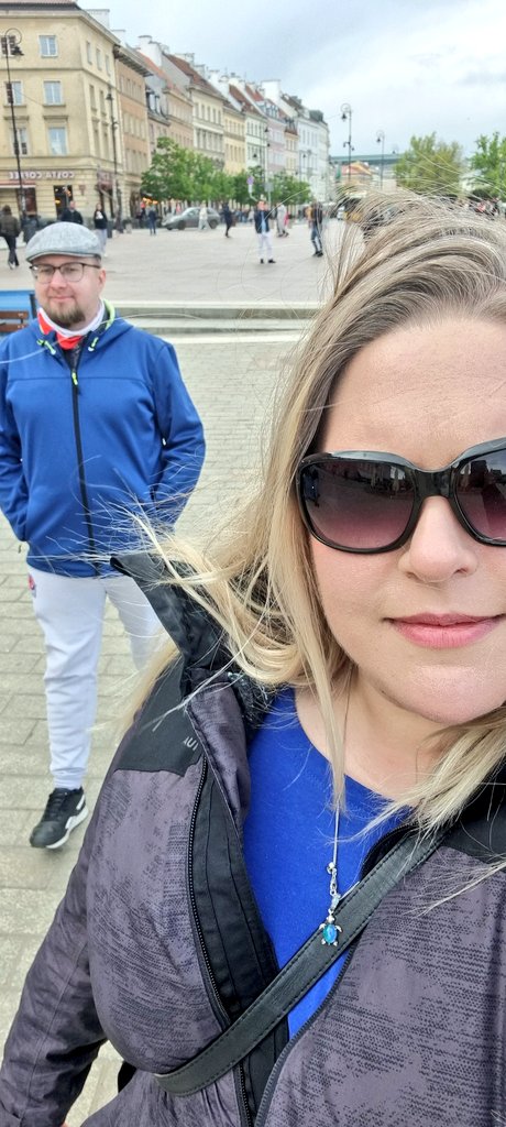 Some random guy keeps following me around Warsaw....... I think he isn't from around here. He might be some sort of academic, and he keeps mumbling about military stuff. I am confused 😕 
Maybe he will go away if I offer him some cake.
#twitterstorians