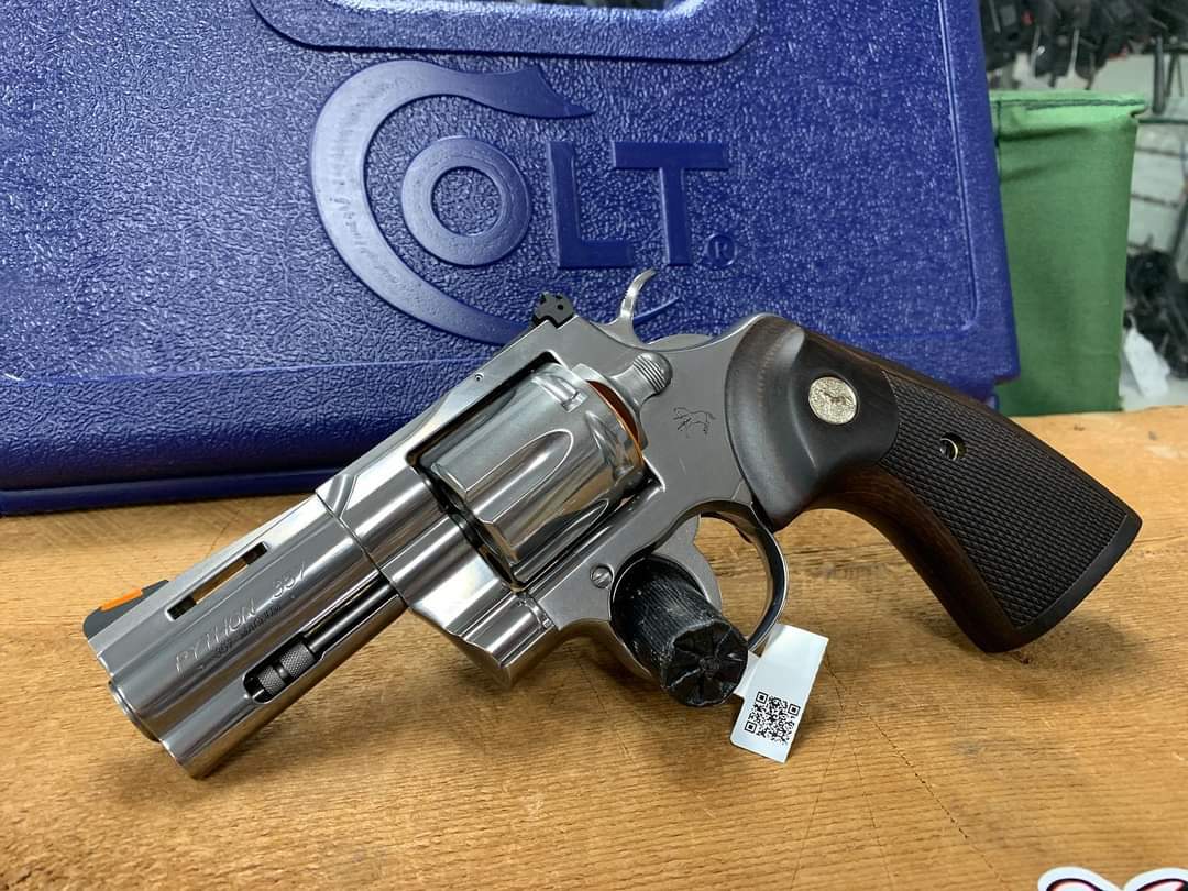 New arrivals!!

Colt Python 3” .357