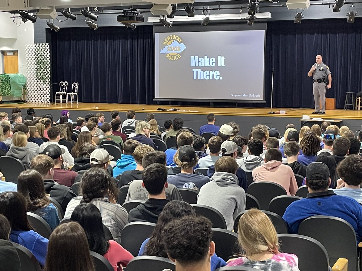 It’s PROM FRIDAY for our ROCKETS!! Sgt. Matt Sudduth of the Kentucky State Police is talking to our Junior and Seniors during “Prom Program 24” @kystatepolice