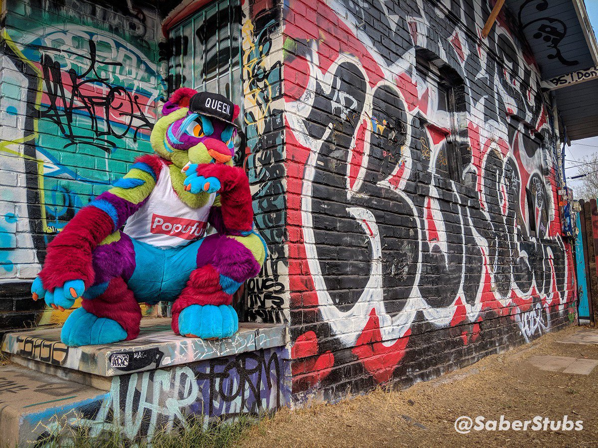 SaberStubs's tweet image. Hope you guys all shake your nub this #FursuitFriday