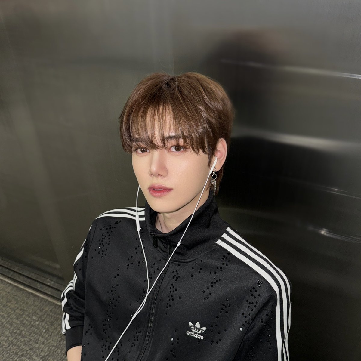 CRAVITY_twt's tweet image. 다들 힘내 🎵
#민희