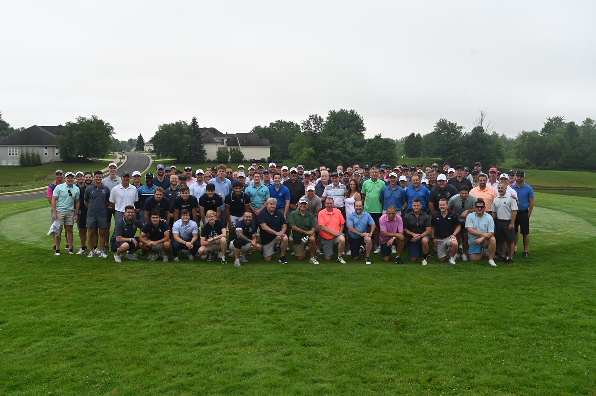 DO NOT WAIT to sign your team up for the 2024 Bernot Memorial Golf Outing! It will be held on Saturday, July 27th at Briarwood Golf Course in Broadview Heights, Ohio! Space is limited!🏌️☀️⛳️ REGISTRATION ➡️ johncarrolluniversity.wufoo.com/forms/rf6p4sf0… SPONSORSHIP ➡️ johncarrolluniversity.wufoo.com/forms/r1spam01…