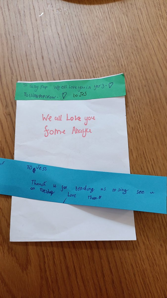 Aw coming back after my break to these 2 lovely notes for the week I've had with St George's, Tyldsley and <a href="/iSingPOP/">iSingPOP</a> 😍