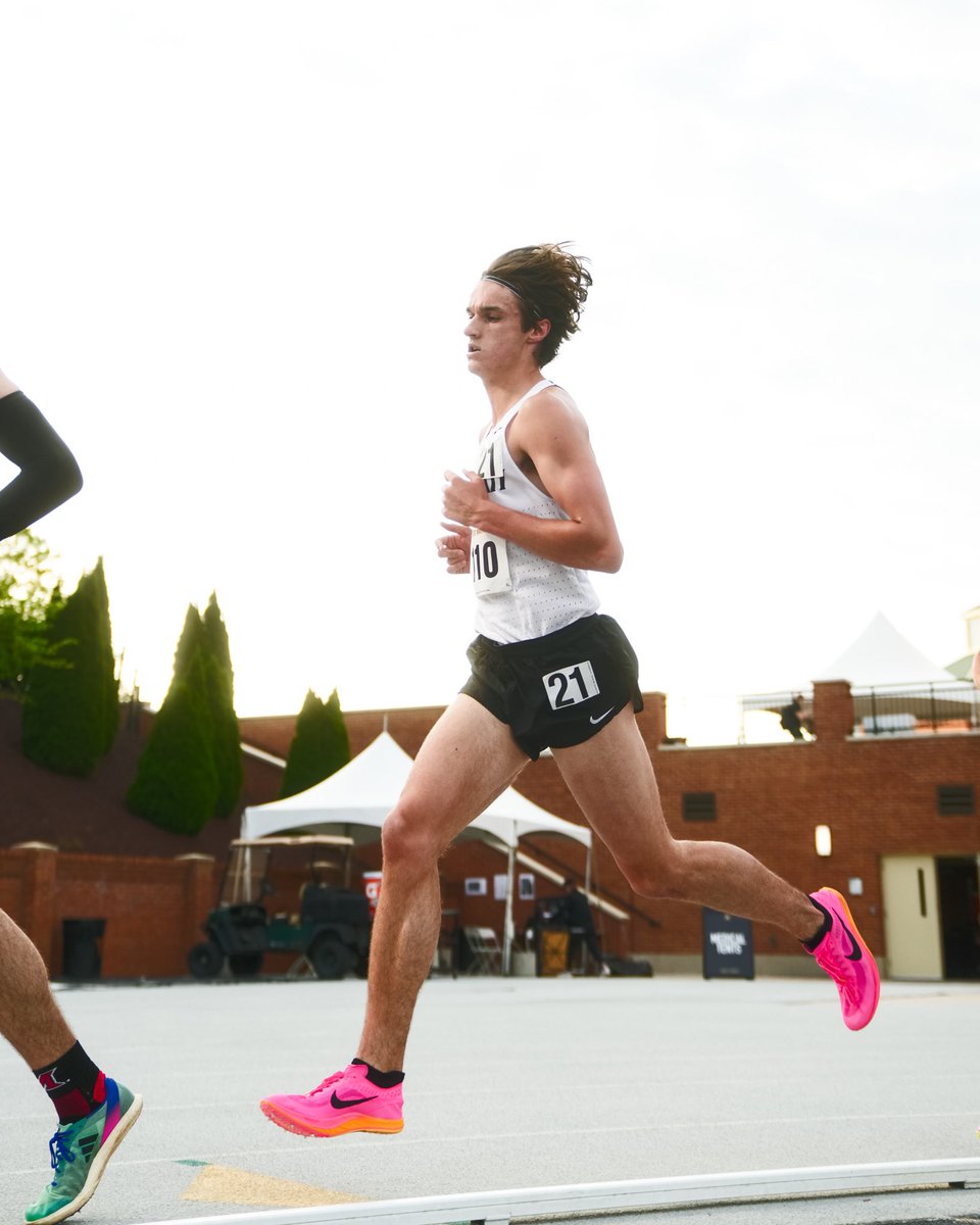 GoBearcatsTFXC's tweet photo. Isaac Schachleiter was moving this morning at the Wake Forest Invitational!! 

The freshman placed 3rd overall in the men’s 5,000m with a PB time of 14.17.62, the 7th fastest time in school history!! 

#Bearcats https://t.co/zRs3uTCFfx
