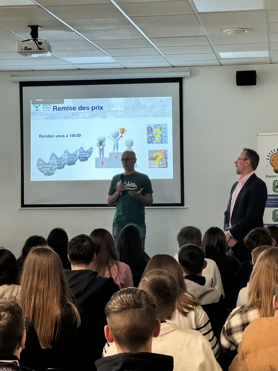 Défi robotique au Lycée Pierre Mendes France pour les élèves de 3ème du collège de Peronne, animé par les lycéens. 

Merci en particulier à M. Geneau et M. Coget pour la préparation et l'animation de la journée

<a href="/AcAmiens/">Académie d'Amiens</a>