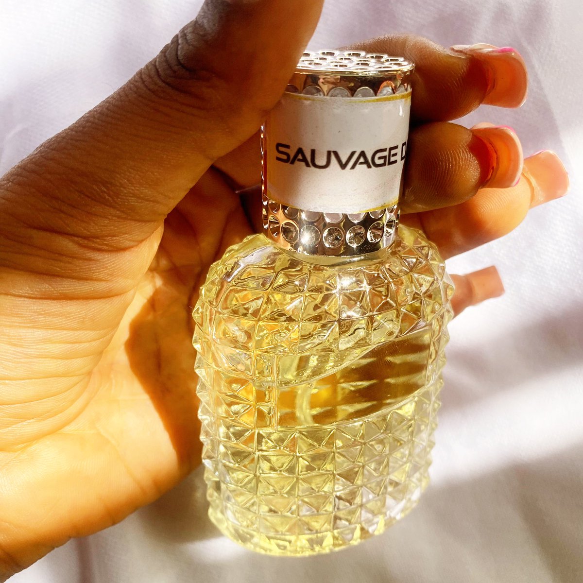 veefragrances's tweet photo. Shop the best perfume oils from us❤️ https://t.co/e9m8pkNvnK