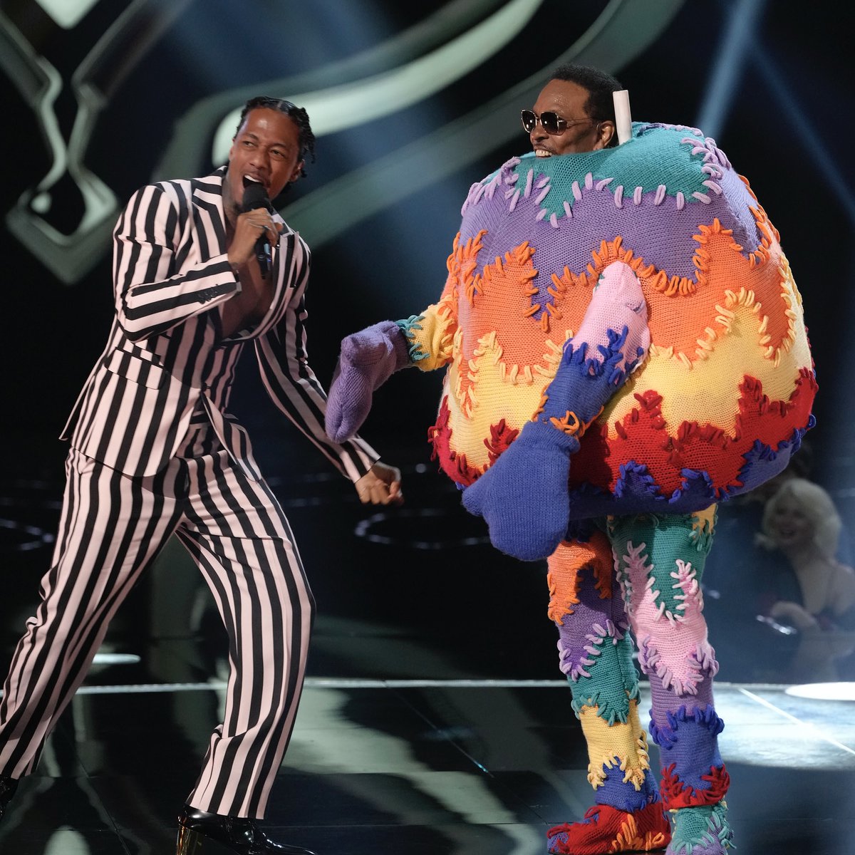 MaskedSingerFOX's tweet photo. This #UglySweaterMask reveal made me feel all warm and fuzzy! 😍 Good to see you, @CharlieWilson! #TheMaskedSinger https://t.co/6BL55oiUAd
