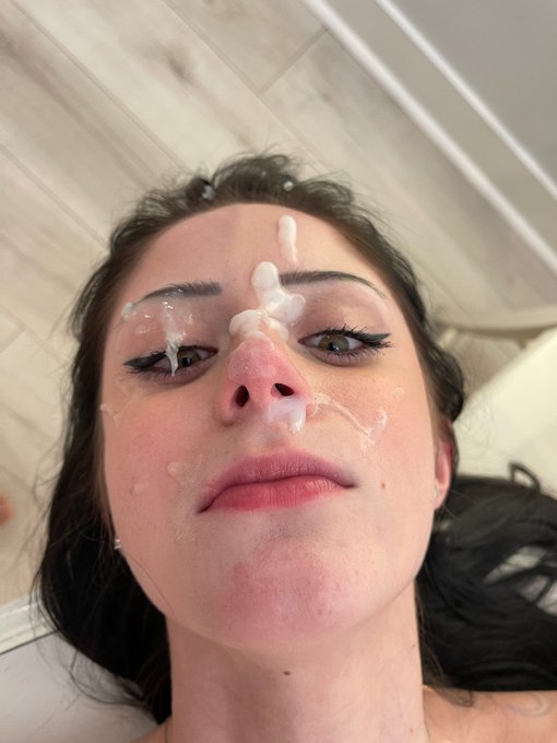 Got fucked on the kitchen able! https://t.co/hKJ5qIqqid