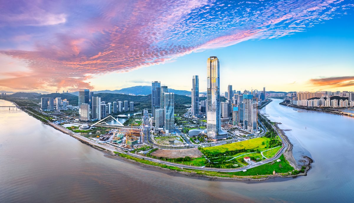 A third of China’s urban population at risk of city sinking, new satellite data shows 🛰️🏙️

UEA's Prof Robert Nicholls has said land subsidence is overlooked as a hazard in cities.

@ClimateUEA_ @TyndallCentre @virginia_tech @ueaenv #SeaLevelRise #China #Climate