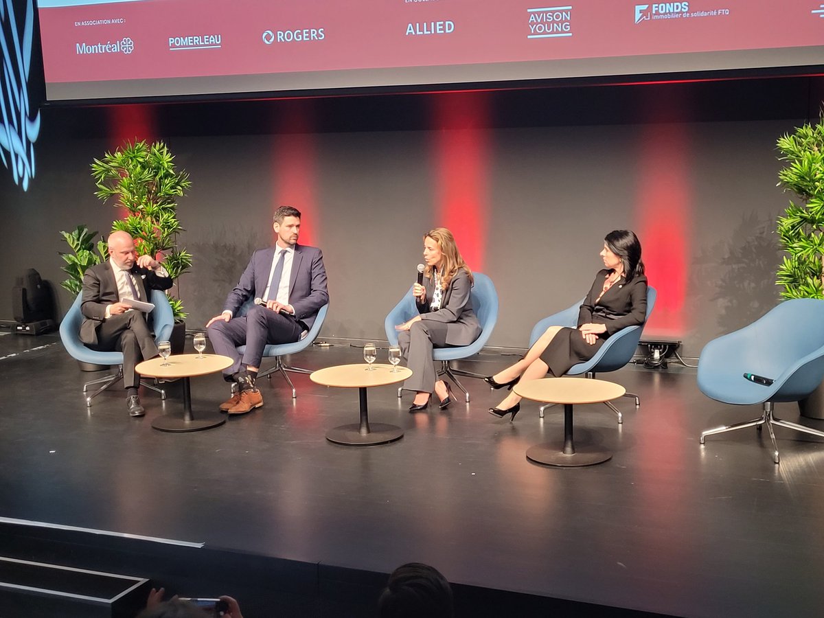 #ForumCCMM #GrandsProjets | 'Je suis ouverte à toutes les façons de faire pour optimiser les modèles financiers. Notre gouvernement veut faire les choses différemment, on a déjà commencé à assouplir les règlements' - @FEDuranceauCAQ