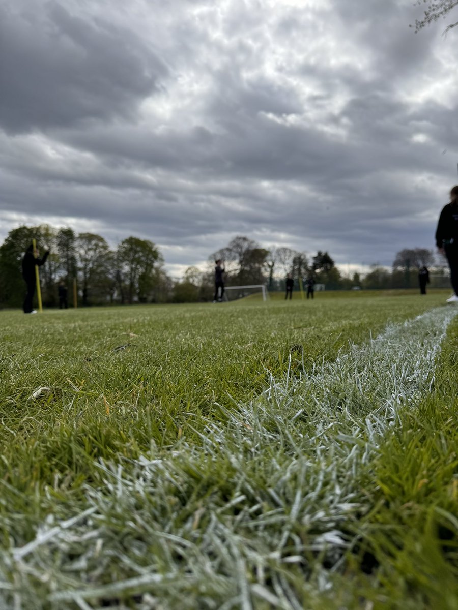 Roundhay Year 11 (@rsch_class2025) on Twitter photo Great afternoon of summer sports with the year 10’s today! A little reminder to revise in small chunks and take physical breaks. Good luck to all the year 10’s in their mocks in the next two weeks! #getoutside #smartrevision #preparationiskey Great afternoon of summer sports with the year 10’s today! A little reminder to revise in small chunks and take physical breaks. Good luck to all the year 10’s in their mocks in the next two weeks! #getoutside #smartrevision #preparationiskey