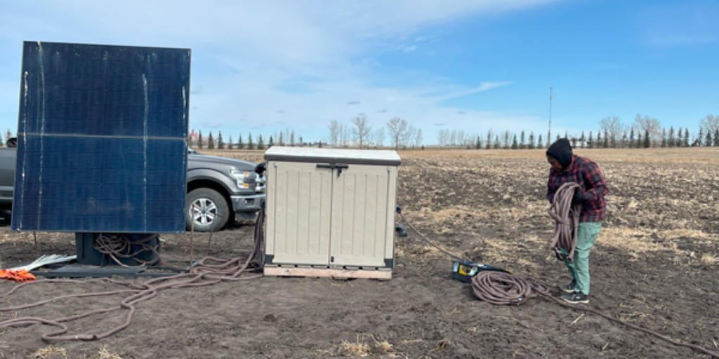 The 2024 applied research projects are kicking off on the #OCSmartFarm! The LI-COR chambers are being installed this week to monitor emissions during spring thaw in continuation of the 2023 research project. Stay up-to-date by visiting the project page: ow.ly/vWux50Rjn3Q