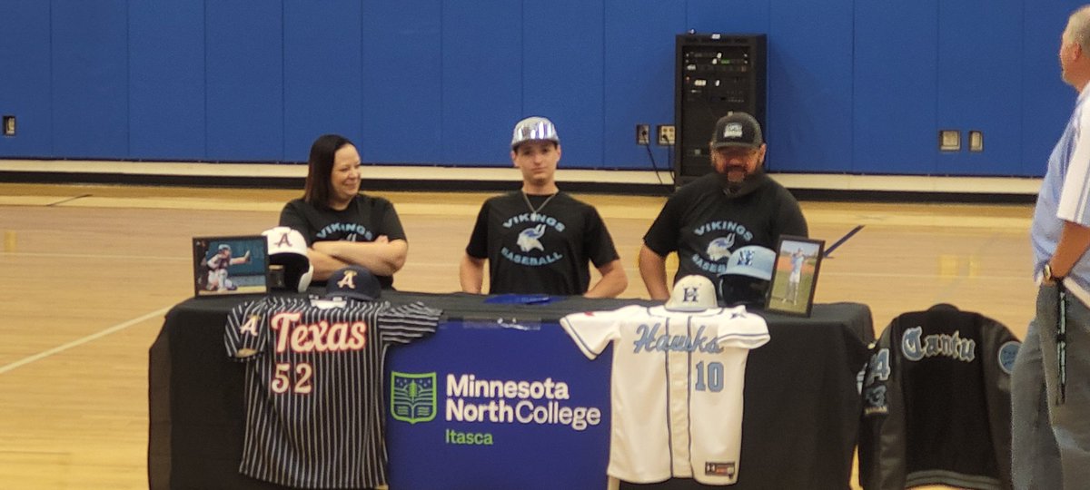 AutoHarlan's tweet image. Congrats AJ! Best of luck as you take this next step in life. You're going to do great. Keep up the hard work.