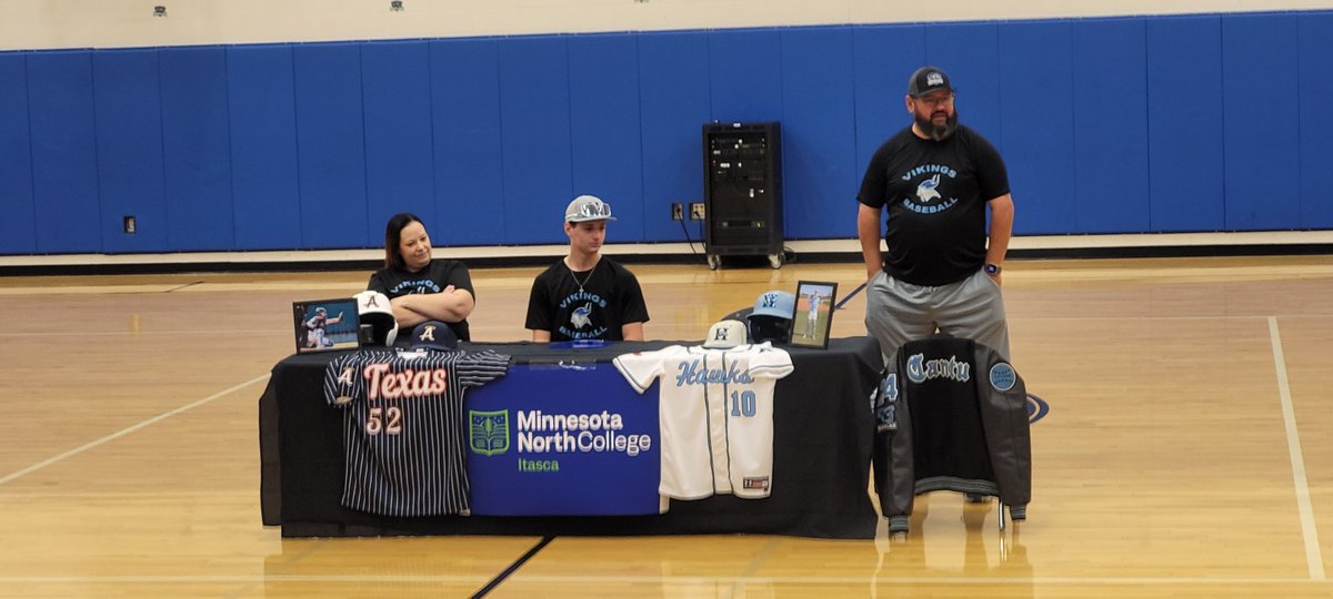 AutoHarlan's tweet image. Congrats AJ! Best of luck as you take this next step in life. You're going to do great. Keep up the hard work.