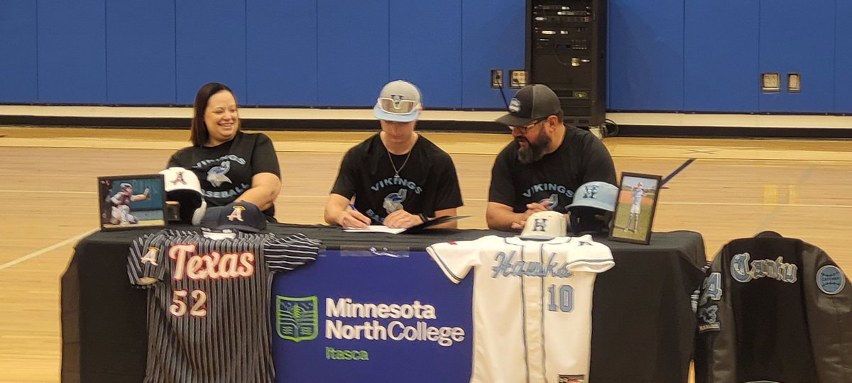 AutoHarlan's tweet image. Congrats AJ! Best of luck as you take this next step in life. You're going to do great. Keep up the hard work.