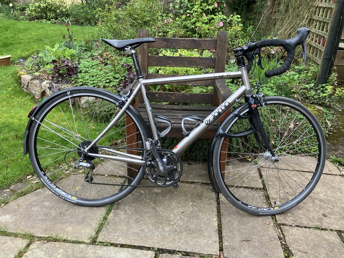 That’s the @Enigmabikes donated to @The_BikeProject 2008 model lots of happy miles and in better condition than its first owner :) @WeAreCyclingUK @BeaconRCC @pushbikesbcc @AudaxUK @BVTNews