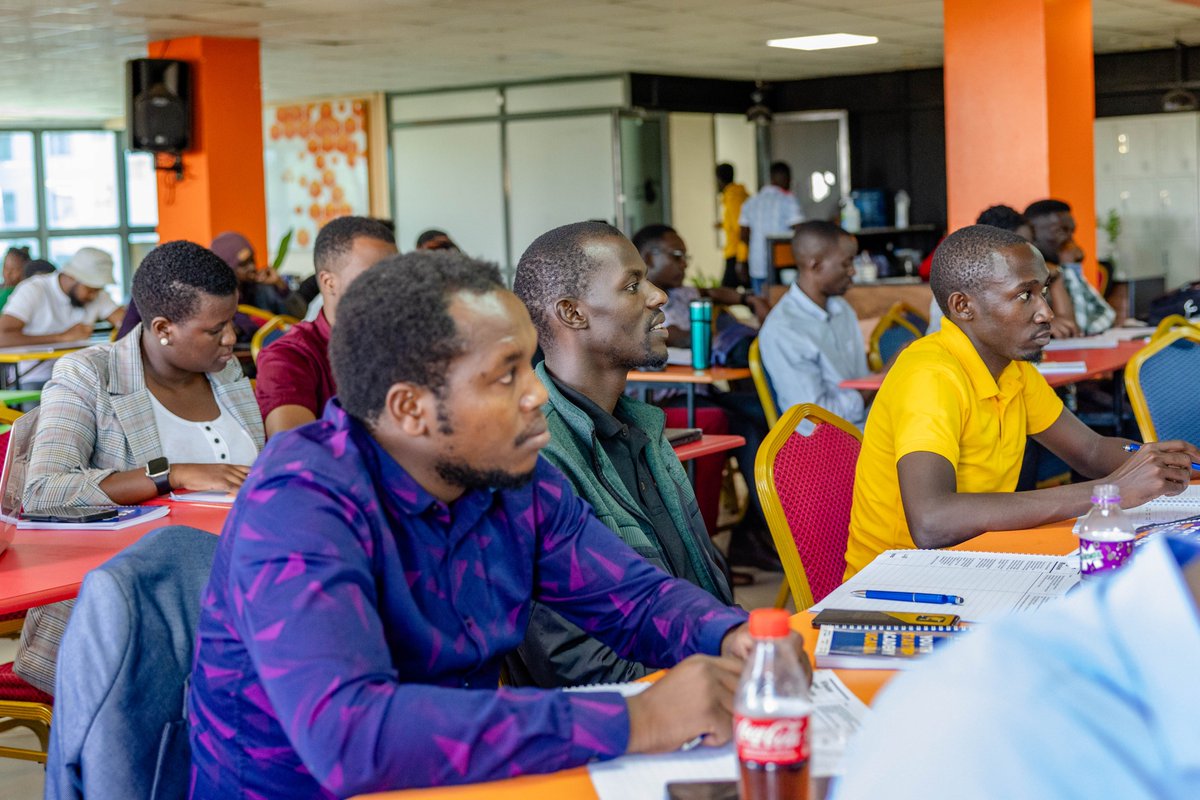 Stage 1 of #YSAU bootcamp ends, full of #learning, #inspiration & #growth. Thanks to @hivecolab & partners, the startups are set for #innovation success. For startup & entrepreneurial opportunities visit hivecolab.org What's your dream solution & how can we help?