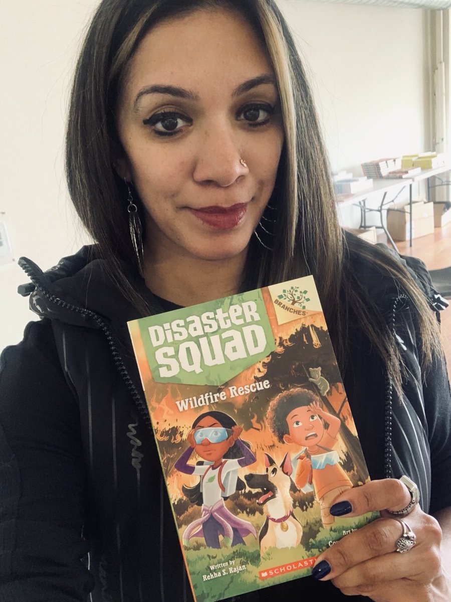 RekhaSRajan's tweet photo. Such a great time at the 2024 Great Lakes Independent Booksellers Association ⁦@larryblaw⁩ #chicago

Loved talking about my chapter book series #DISASTERSQUAD ⁦@Scholastic⁩ &amp; hearing everyone’s enthusiasm for the series! 

Coming August 6, 2024 https://t.co/zRQWRZGY0R