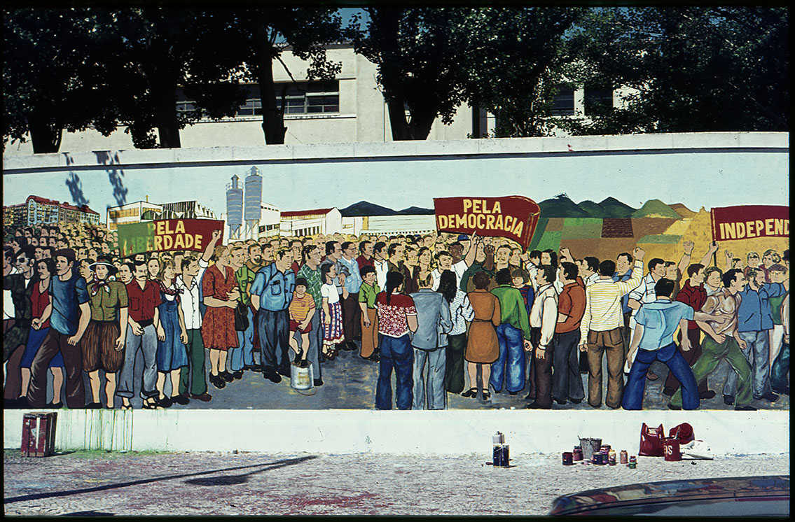 📷 Mural de propaganda eleitoral a Ramalho Eanes
Avenida Manuel da Maia, Instituto Superior Técnico, 1976.
Conheça toda a nossa programação para celebrar o 50º aniversário aqui: shorturl.at/joz07

#arquivomunicipaldelisboa #amemóriadacidade