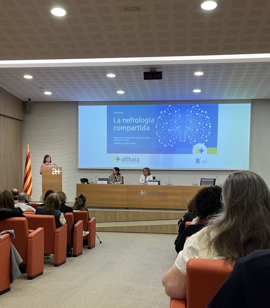 inesolivadef's tweet photo. Matí profitós a la Jornada de Nefrologia compartida❗️
Possant un granet de sorra per una millor atenció al pacient #diabètic en #diàlisi 📚👩🏼‍⚕️

@icscatcentral @althaiamanresa 
#nefrologiacompartida https://t.co/sZchB6OfpP
