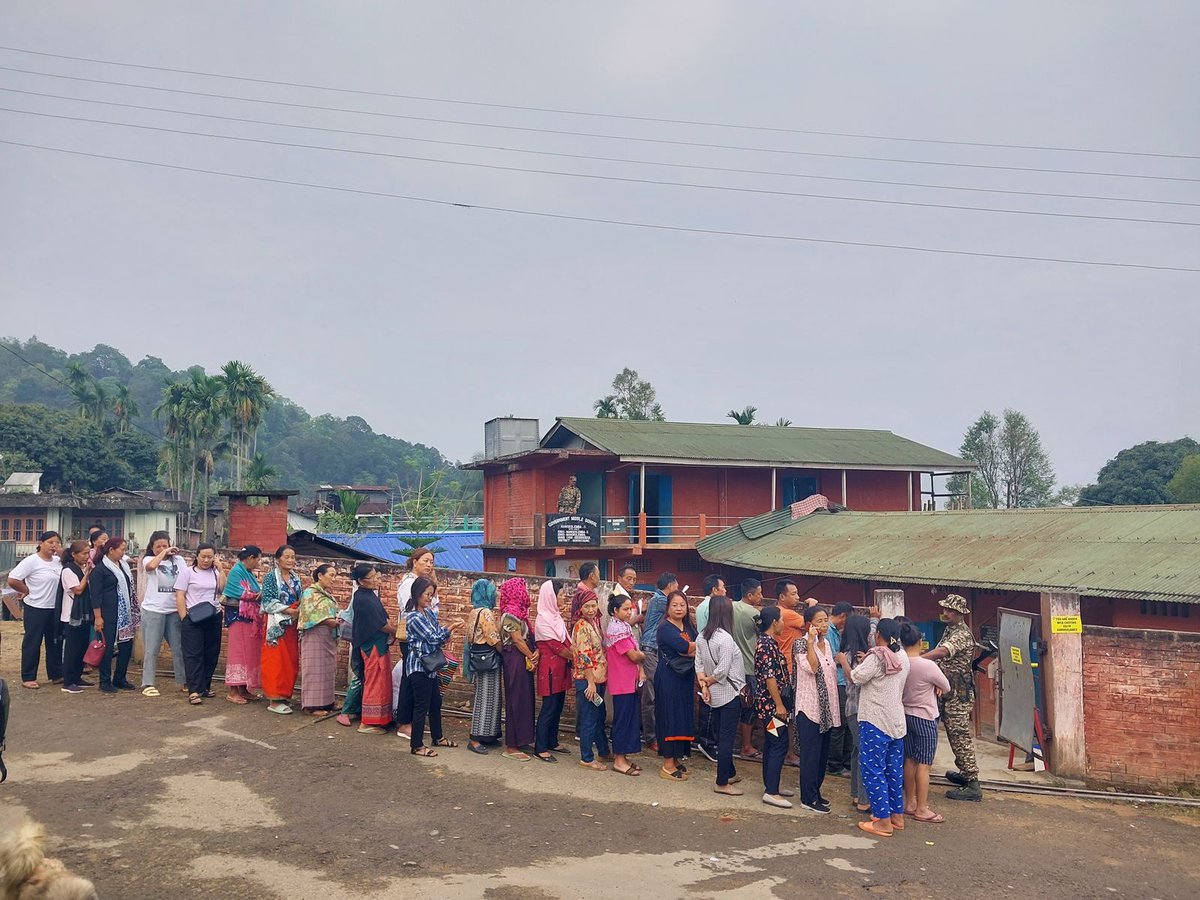 Voters standing in queue to cast their vote in Nagaland for Lok Sabha Election 2024

#ECI #Elections2024 #IVote4Sure #ChunavKaParv
#deshkagarv #loksabhaelection2024

<a href="/SpokespersonECI/">Spokesperson ECI</a>
<a href="/ECISVEEP/">Election Commission of India</a>
<a href="/MyGovNagaland/">MyGov Nagaland</a>
<a href="/dipr_nagaland/">DIPR Nagaland</a>