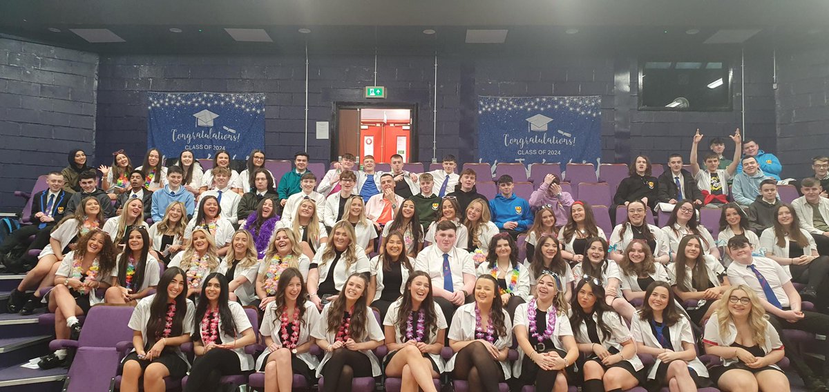 CNHS5_6's tweet photo. @CN_HS Congratulations to the CNHS class of 2024,. What an amazing bunch of people. We had a great time celebrating your time here, at graduation last night and your last day celebrations today. We are so proud of you all. See you soon. Xxxx https://t.co/2w3fdOMHPQ