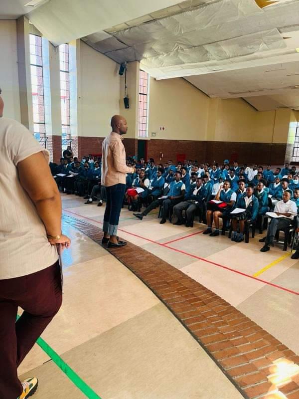 Today I got invited by @unisa to motivate Matrics. Building the future one day at the time. Fun and laughs we had 😁❤️❤️