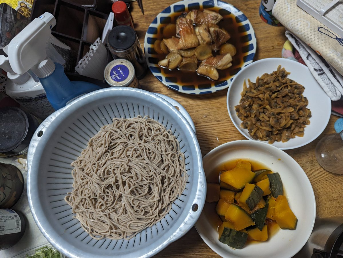 Cookingharu's tweet photo. 今日のよるごはんは赤魚の煮付トリミングかぼちゃの煮物とあさりのしぐれ煮とざるそばにしました
#よるごはん
#料理男子 
#おうちご飯    
#料理好きさんと繋がりたい https://t.co/iqexOY9Ju1