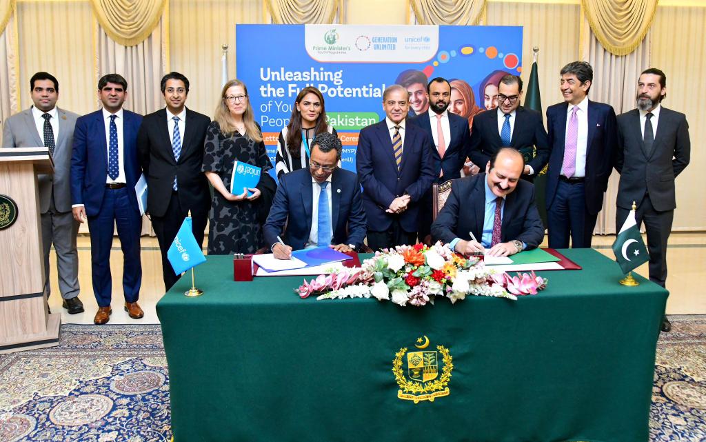 Chairman Prime Ministers Youth Programme Rana Mashood Ahmad signed an agreement with Unicef for education, vocational training & skills development. Youth and education are areas of key focus for Prime Minister Shehbaz Sharif.