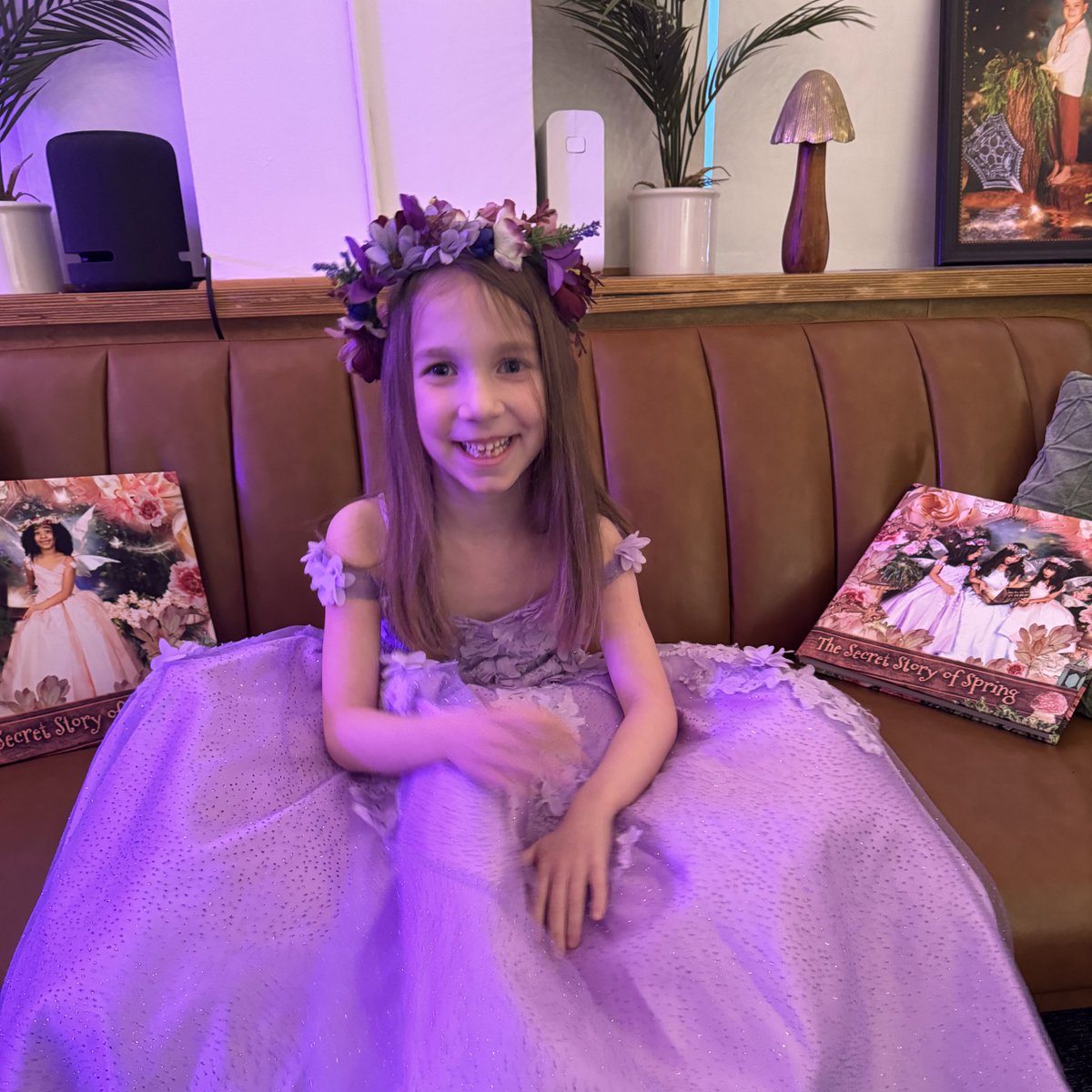 Pamela Addison ๐๐ฆ๐ (@readingswan) on Twitter photo The tricky thing about grief is that you donโt always see it, but itโs always there. Grief is very complex, especially for a young child. ๐งต <a href="/liskjenny/">Jenny Lisk</a> <a href="/echuckles/">Elizabeth Chuck</a> <a href="/DanRather/">Dan Rather</a> @ethanjsacks @lindagaudinoNBC <a href="/MarkedByCovid/">๐#MarkedByCovid #FBLC</a> <a href="/Tara_Swanigan/">Tara Swanigan</a> <a href="/kdurquiza/">Kristin Urquiza @kdurquiza.bsky.social</a> <a href="/emcharlesworth3/">Emma Charlesworth ๐๐</a> <a href="/drjessigold/">Jessi Gold MD MS</a> The tricky thing about grief is that you donโt always see it, but itโs always there. Grief is very complex, especially for a young child. ๐งต <a href="/liskjenny/">Jenny Lisk</a> <a href="/echuckles/">Elizabeth Chuck</a> <a href="/DanRather/">Dan Rather</a> @ethanjsacks @lindagaudinoNBC <a href="/MarkedByCovid/">๐#MarkedByCovid #FBLC</a> <a href="/Tara_Swanigan/">Tara Swanigan</a> <a href="/kdurquiza/">Kristin Urquiza @kdurquiza.bsky.social</a> <a href="/emcharlesworth3/">Emma Charlesworth ๐๐</a> <a href="/drjessigold/">Jessi Gold MD MS</a>