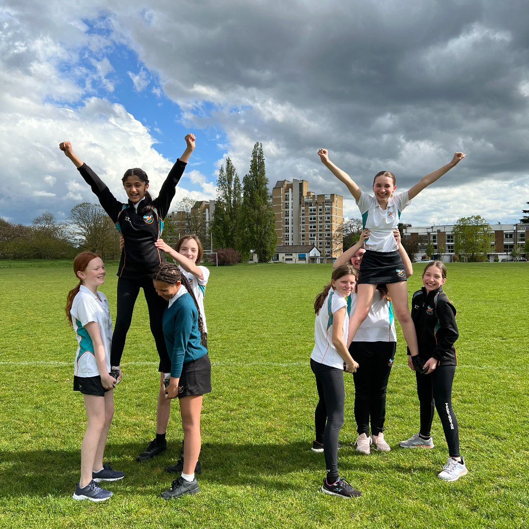 Raise your hands for Cheerleading Club 🤸this week we had our first session of Cheer Club and the students have already mastered a lift! Available for year 7 and 8 every Tuesday in the Summer Term 3:15-4:15pm. #Teddington #TeddingtonSchool #HealthyLearners