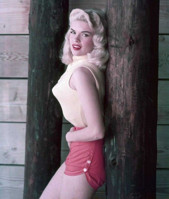 A photo tribute to the lovely and genuinely talented Jayne Mansfield who was born on this day in 1933 💖