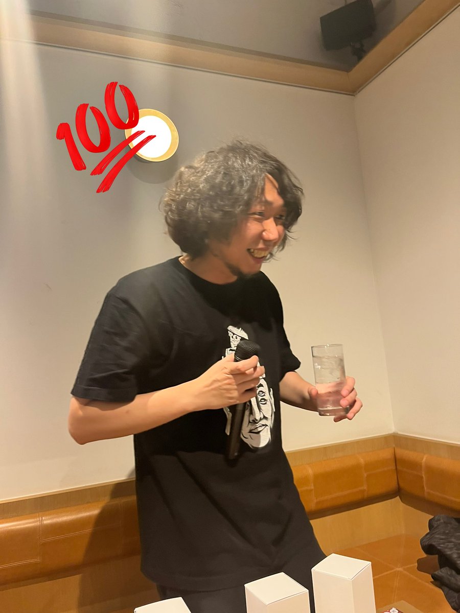 radiosk2's tweet photo. 中学生の頃から「大人はいいな〜」と思っていた #スカロケ  飲み会(大親睦会)🍶
10年越しの夢が叶いました。
#白岳KAORU 、とっても美味しかったです。
夢のような時間を本当にありがとうございました🥰 https://t.co/PYpLMcUBF4