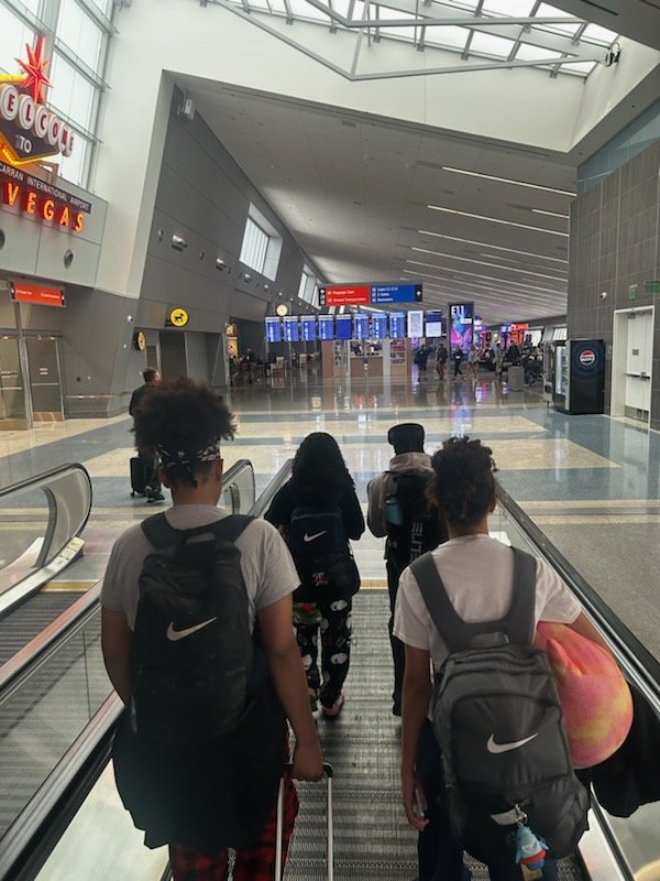 Zhoey2027's tweet photo. In Virginia for the Boo Williams tournament! https://t.co/bkR5SkGCiq