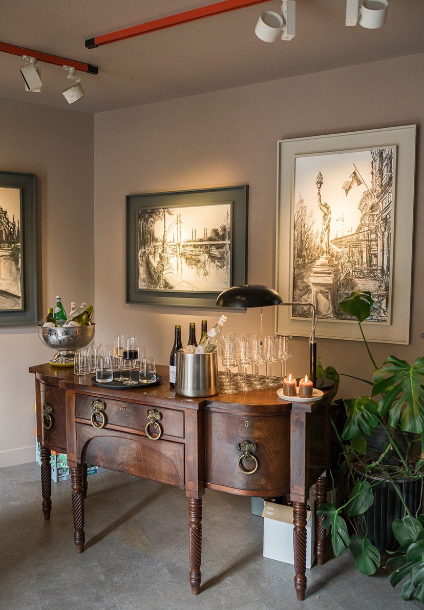 WayneLawlor's tweet photo. Such a beautiful evening at The Launch of ‘Spirit Of Place’ Exhibition by artist Gerard Byrne in Ranelagh.
Exhibition opens Friday 19 April 2024
and continues until Saturday 25 May 2024
ADMISSION FREE
https://t.co/ZZYv9gYsWB
#SpiritOfPlace #GerardByrneStudio https://t.co/2wgVy48loH