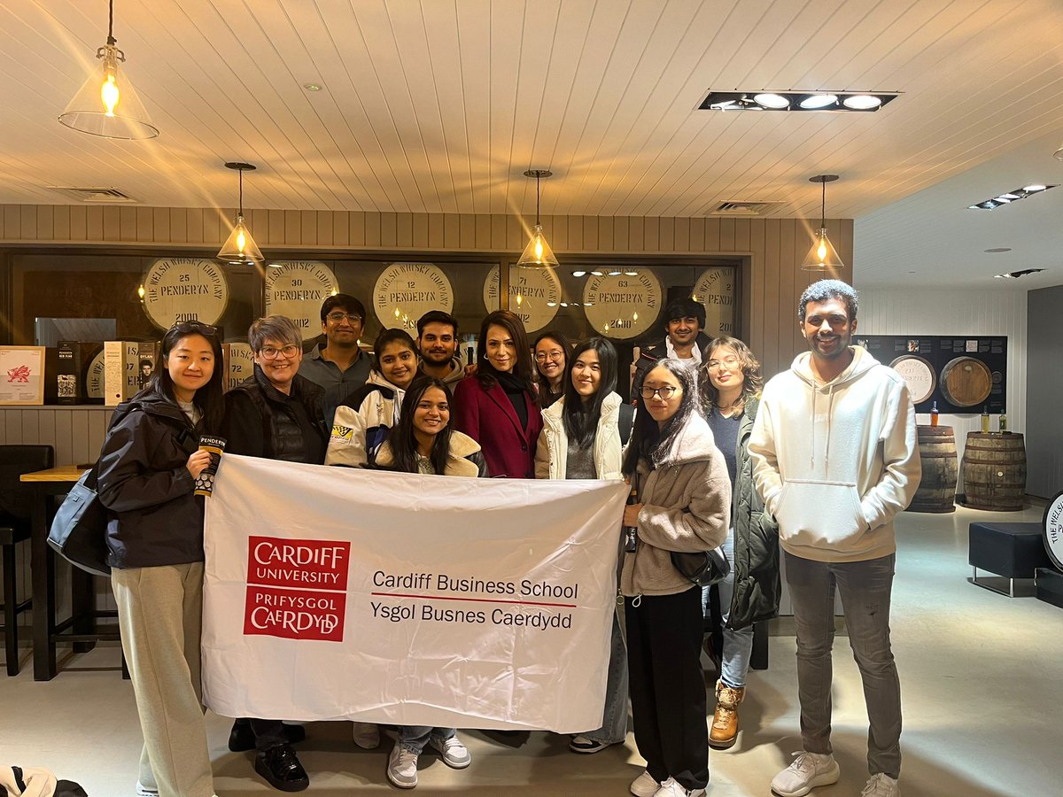 We had a group of Cardiff University Business School Students visit us in our HQ in Brecon. If you want to book a group tour of more than 10 people, you get 10% off at all our three distilleries! penderyn.wales/visit @cardiffuni