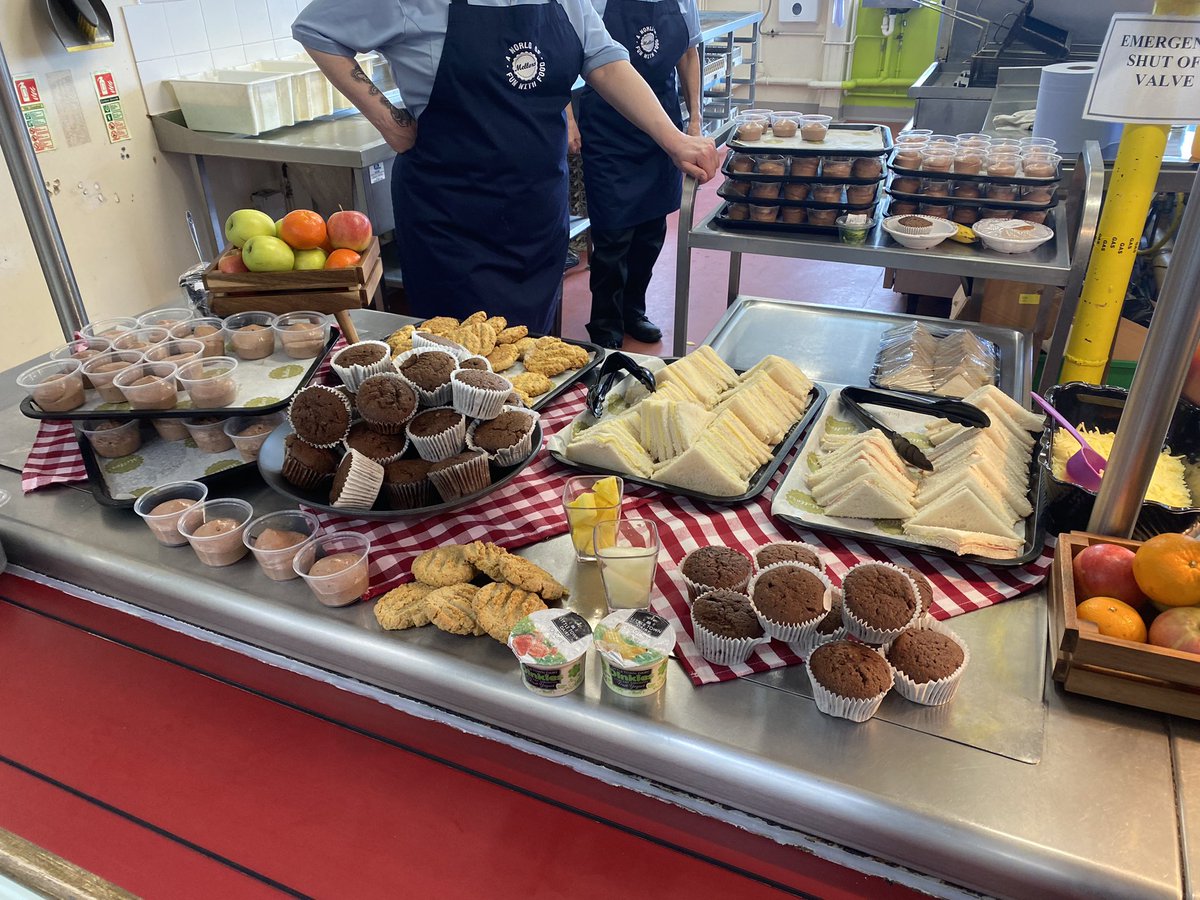 Lovely lunch again today, we are loving the new service from Mellors Catering. Please remember to preorder your child’s food via the School Gateway to ensure that they receive their chosen meal #Mellors #lovelytastyfood #Amberley