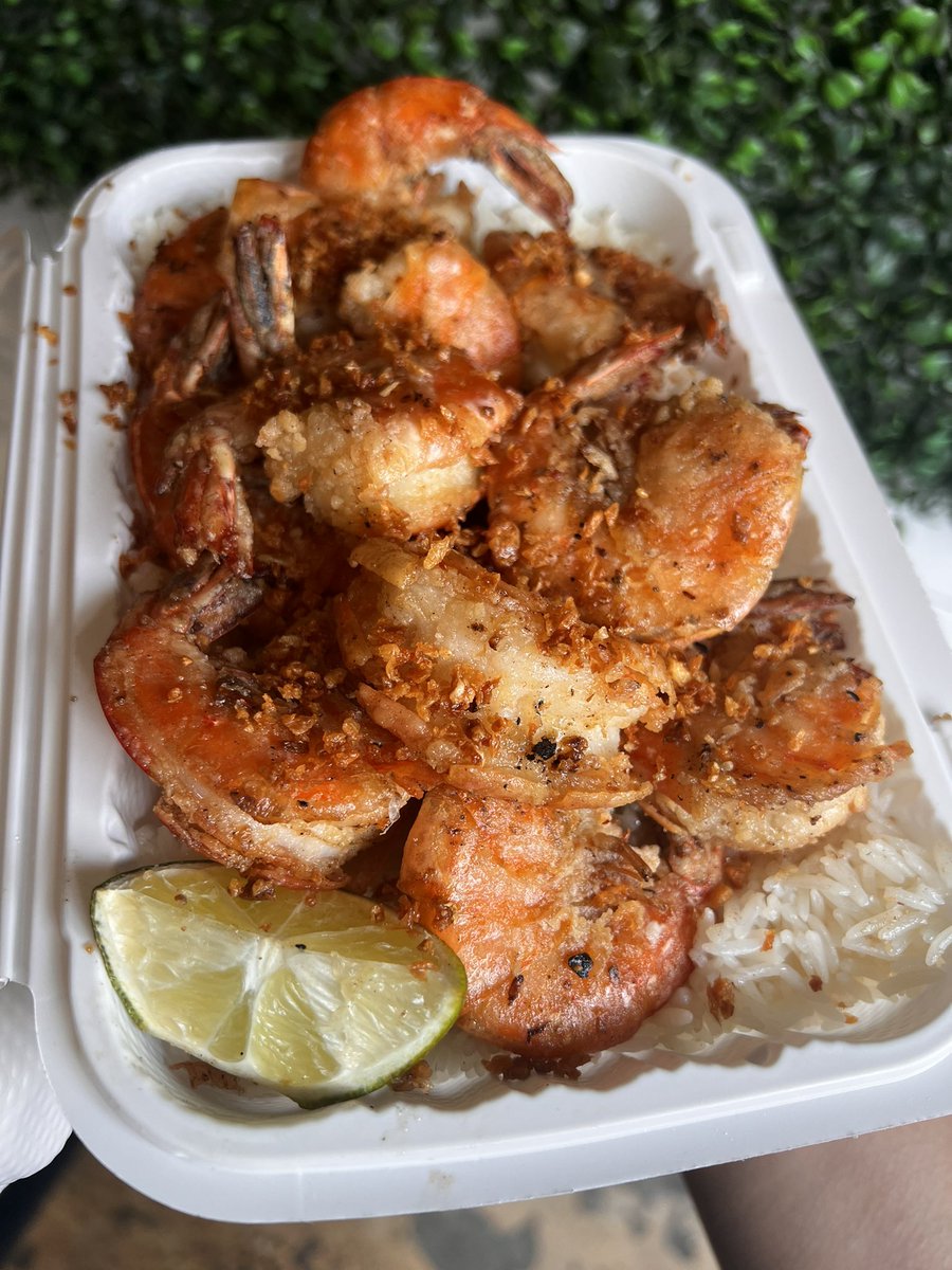 balokitchen's tweet photo. Due to popular demand, our GARLIC SHRIMP IS BACK ON THE MENU! #TGIF !!! https://t.co/EcMUYOQdeg