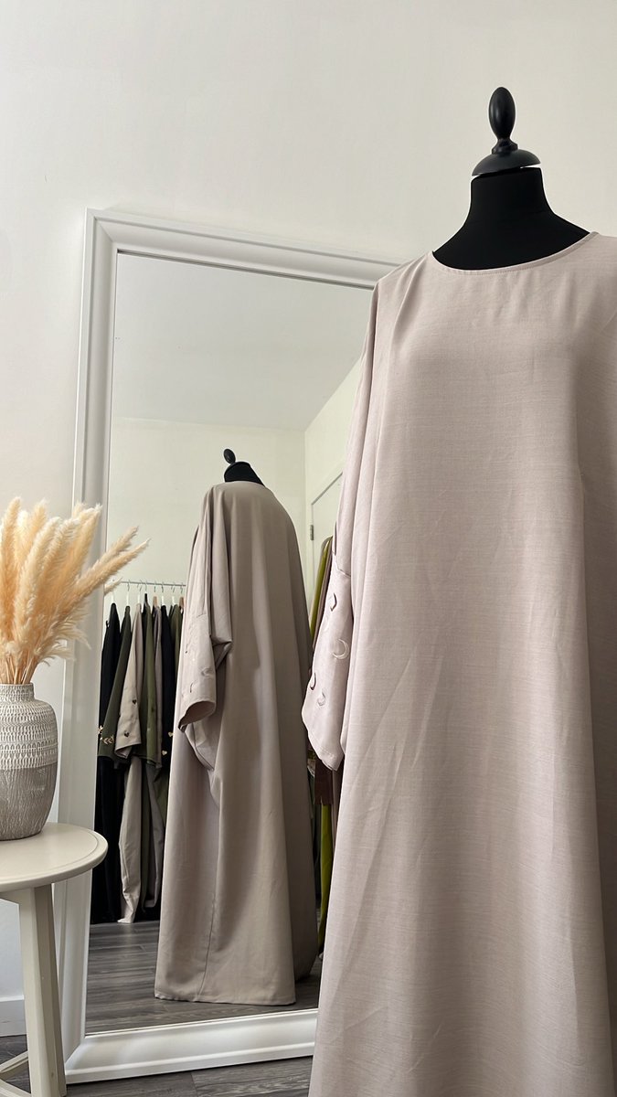 myhijabbe's tweet photo. Nvl-co = concours LETSGOOO 🎉🥳🥂🎊🎁🎈

Remporte l’une des sublimes abaya de la nouvelle co + un hijab au choix💅🏻🧕🏼

Conditions : FAV et RT 🕺

Après stv follow tu px tsais 🤭👀👀

Résultat dm avant la mise en ligne des nouveautés Insha’Allah <3

https://t.co/CQncxjd5fe 🌙🌷🤍 https://t.co/I2ptrMQJDj
