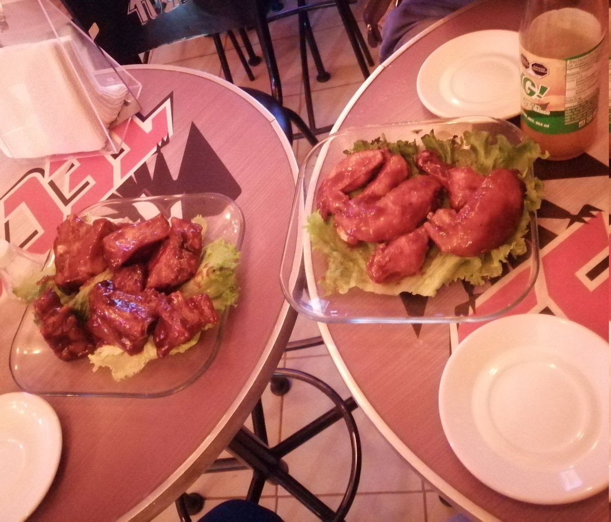 JazS_Kai's tweet photo. Ya noO habia visto un tarrote así 🤭😅🤤 una rica comida y una amena tarde - noche
#Bar13 https://t.co/C7WKqjwPB2