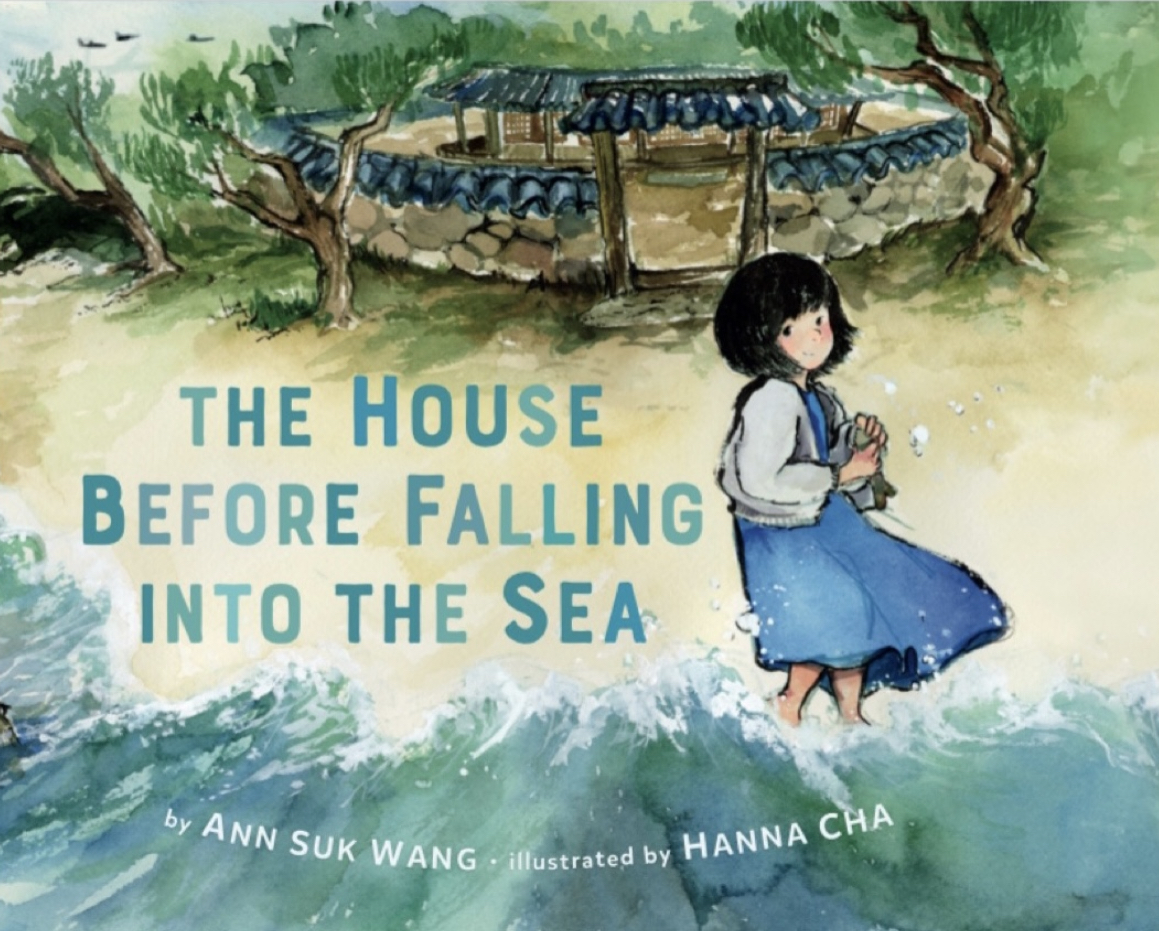 We are delighted to host a #giveaway of the picture book, THE HOUSE BEFORE FALLING INTO THE SEA by @AnnSukWang, illustrated by @hannayoonicha (@penguinkids), out now. To enter, L + RP & confirm your entry in our Friday weekly update: kidlit411.com/2024/04/the-we… (+ more ways to win)