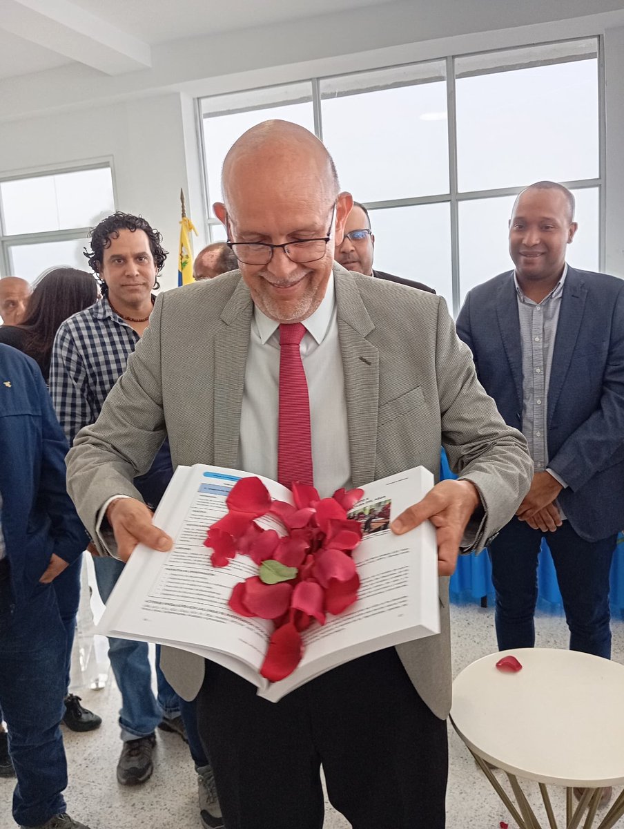 Ministerio del P. P para Ciencia y Tecnología tweet media