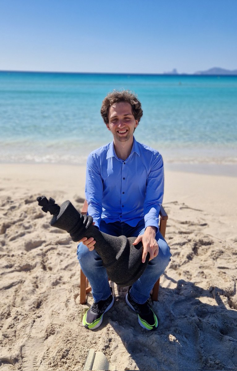 SunwayChessOpen's tweet image. GM Alexander Donchenko 🇩🇪 is our 2024 champion! He played well, he said he had a lot of fun, and he went into the sea in Formentera for the first time in his life 👍🏻 Congratulations!!!
#ChessInParadise