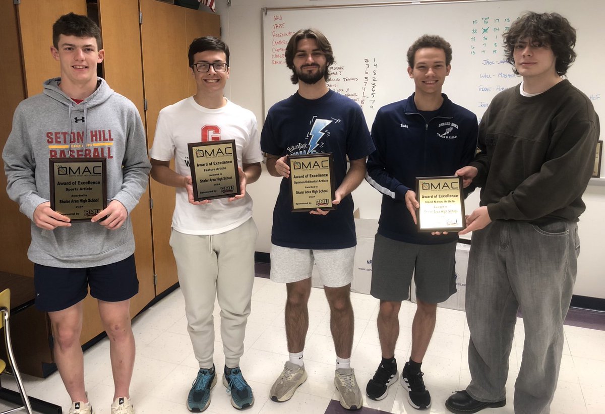 🙌Members of the @ShalerOracle  participated in the Digital Media Arts Consortium Spring Festival held at @RMU yesterday. The Oracle staff received Awards of Excellence in all 4 of the print journalism categories. Congrats to Brady, Matt, Jack, Will and Joey! #WeAreSA #TitanPride