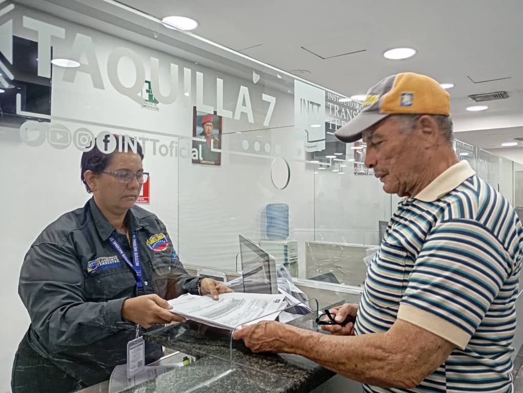 #19Abr | 🇻🇪 #DeInteres|| La @ORLaCalifornia tiene las puertas abiertas para realizar tus trámites vehiculares, de manera rápida y eficaz.
¡Visítanos!
@InttContigo
@g_aguana
#GloriaAlBravoPueblo