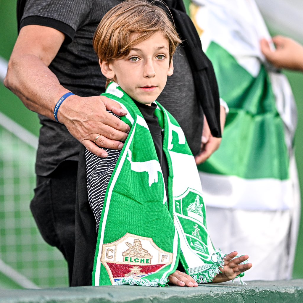 elchecf's tweet photo. Esos momentos 𝗝𝗨𝗡𝗧𝗢𝗦 que no tienen precio ❤️‍🩹 https://t.co/C5Kw5moTXv