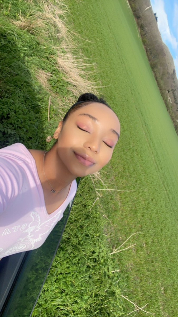 shazannahbaker's tweet photo. Spring 🌸💗 https://t.co/HkXwHSFkWS