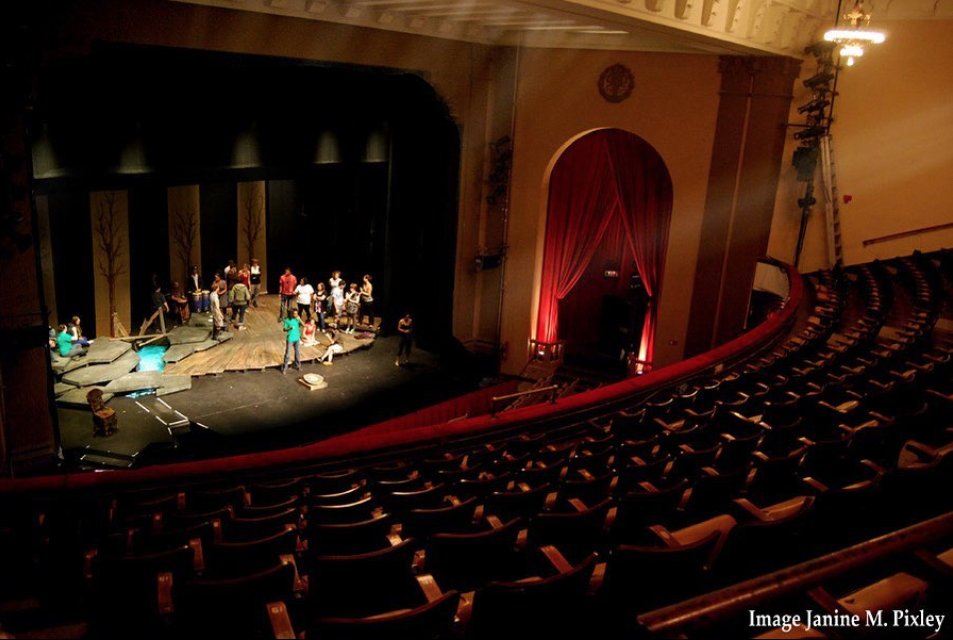 Bonstelle Theatre was originally designed by Albert Kahn and built in 1902 as a temple. It was sold in 1922 to Jessie Bonstelle, a broadway actress and director, who converted it to a 1,036 seat theatre. #detroit #michigan #architecture #theatre #albertkahn #historicarchitecture