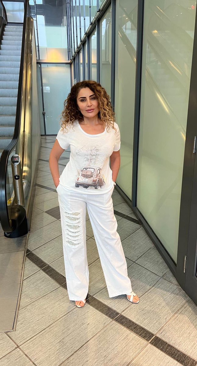 CANTASFashion's tweet image. Mix &amp;amp; Match Mastery: One Pant, Six Looks!
Which top would you rock with these versatile pants? Swipe to find your favorite! 
All; 
made in Italy!
Natural fibres!
Available online ; cantasfashion.ca

#FashionFlex #StyleVersatility #mixandmatch #ottawa #CriticalRoleSpoilers