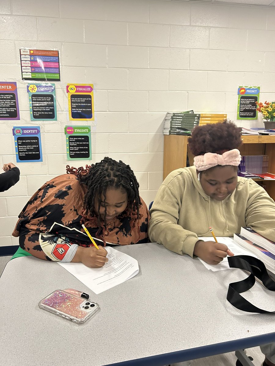 LisaPearceEdS's tweet photo. So PROUD of our Academy scholars! Fridays are our virtual days but today our students taking the Ga Milestones in Am Lit and Alg I next week are participating in our EOC Bootcamp! We are locked in and loaded! #EOCBootcamp #WatchUsTakeOff #AZKStrong @ccolemanleader1 @AZKStrong https://t.co/uabMTc1O0i